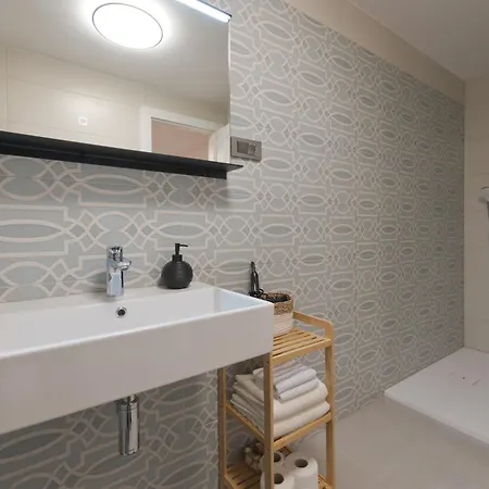 Heritage House Zrno Paga Feriehus *